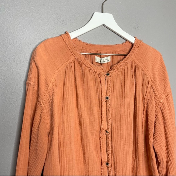 Free People We The Free Raw Hem Button Down Long Sleeve Top - Picture 3 of 4